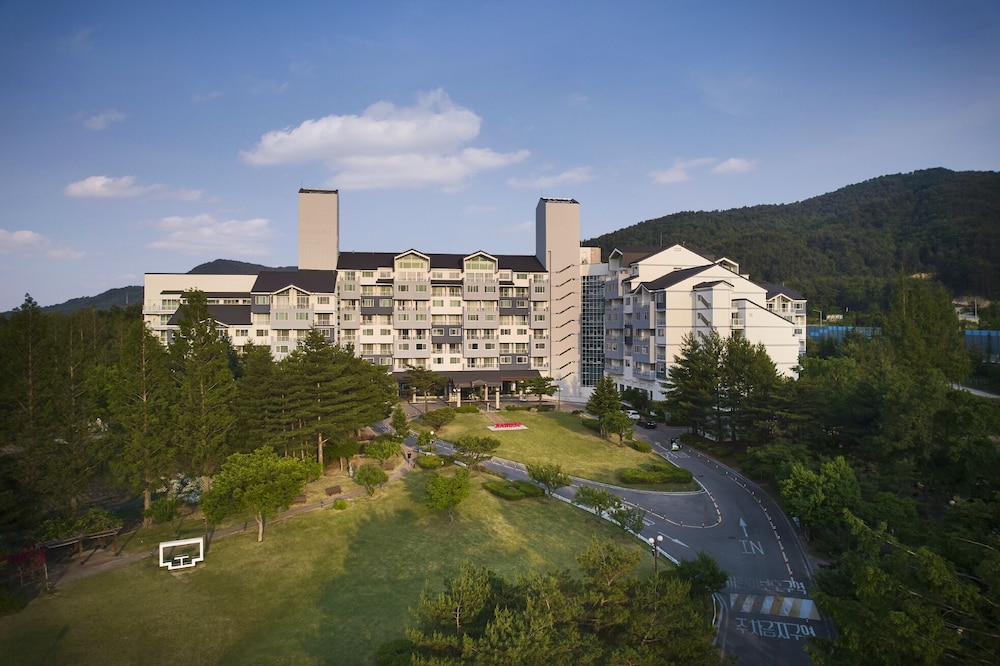 Kumho Sulak Resort