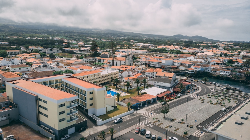 Hotel Caravelas