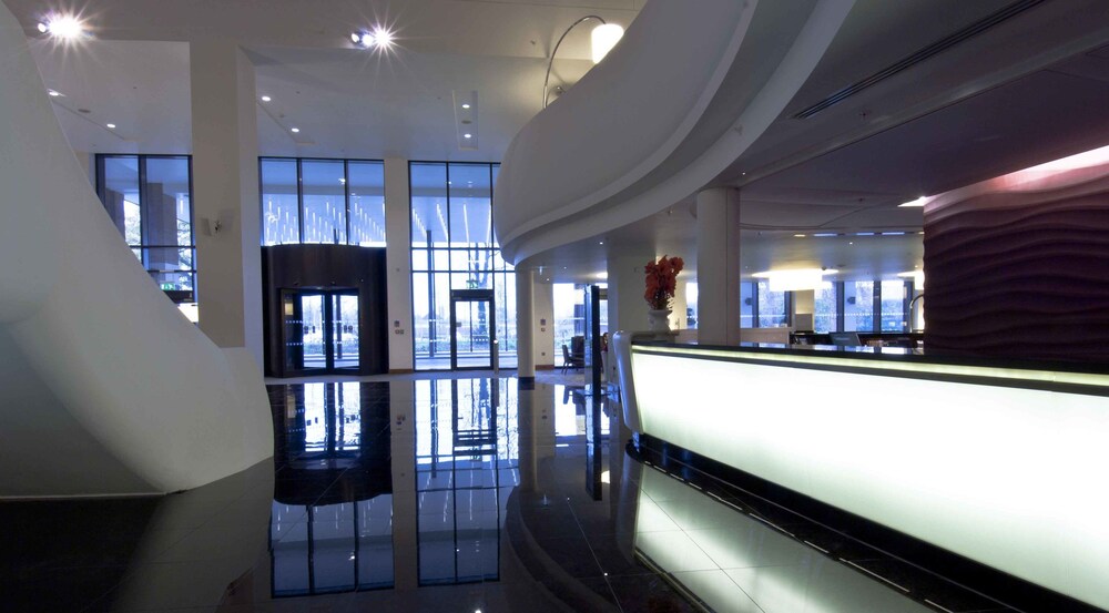 Hilton London Heathrow Airport Terminal 5