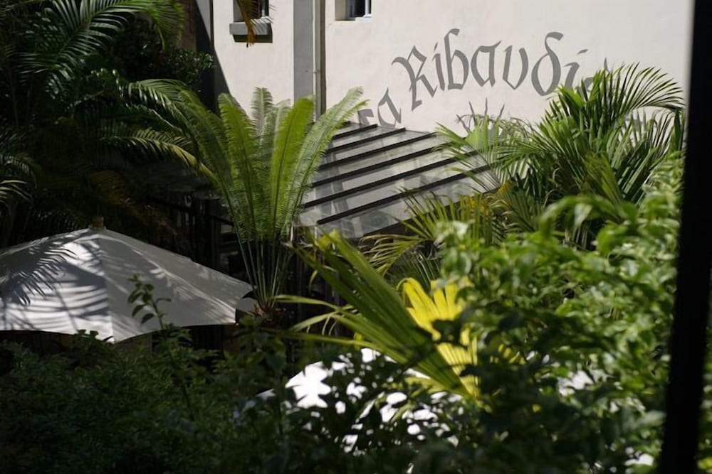 La Ribaudière
