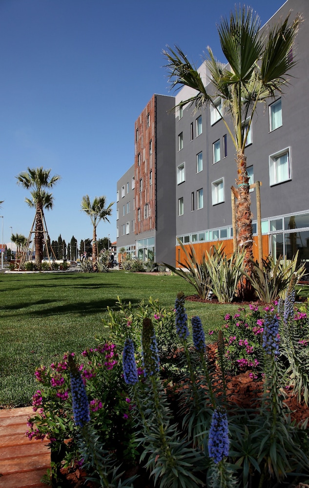 Cosmopolitan Hotel