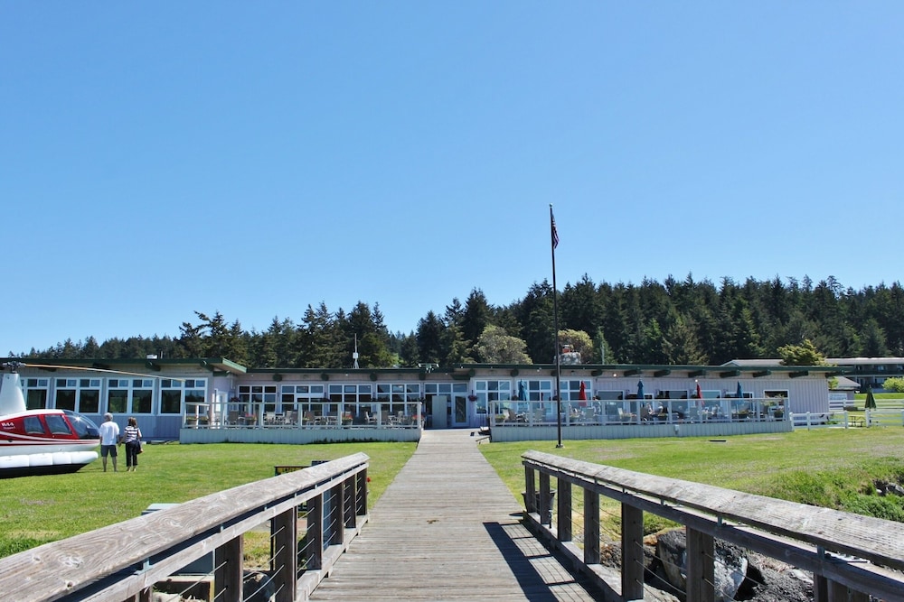 Lopez Islander Resort