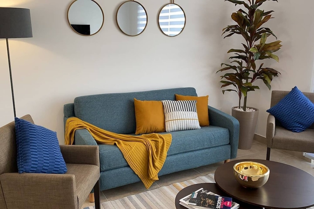 Vive Como en tu Casa Frente a Antea Vigilancia 24H