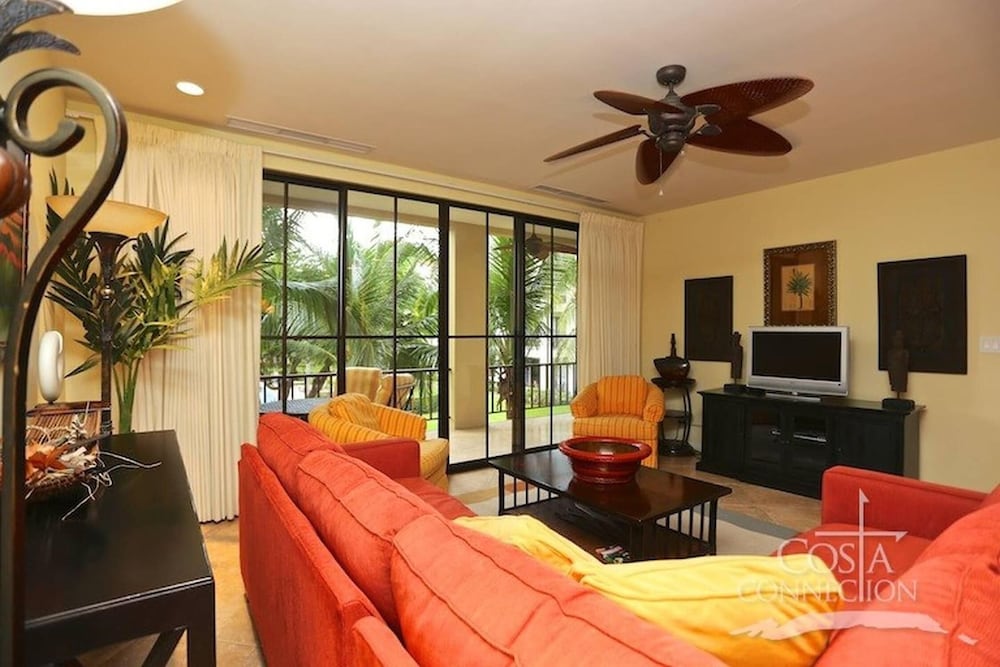 Pacifico L-1308, Coco Big 1-bedroom Near Pool