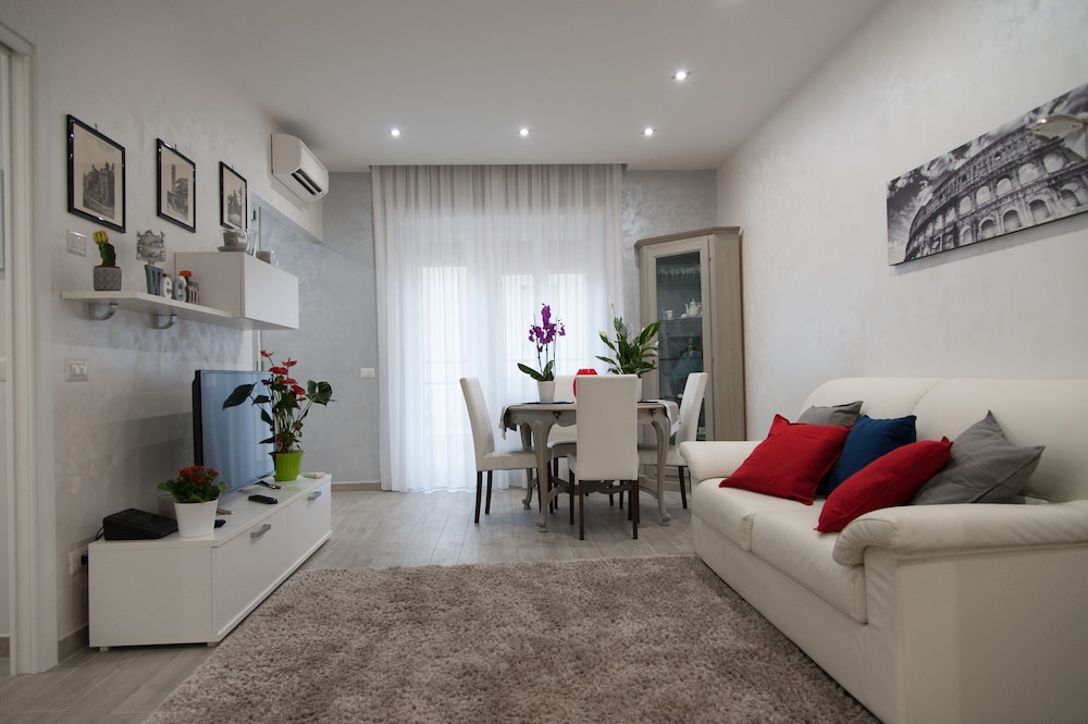 Holiday Apartment M m House
