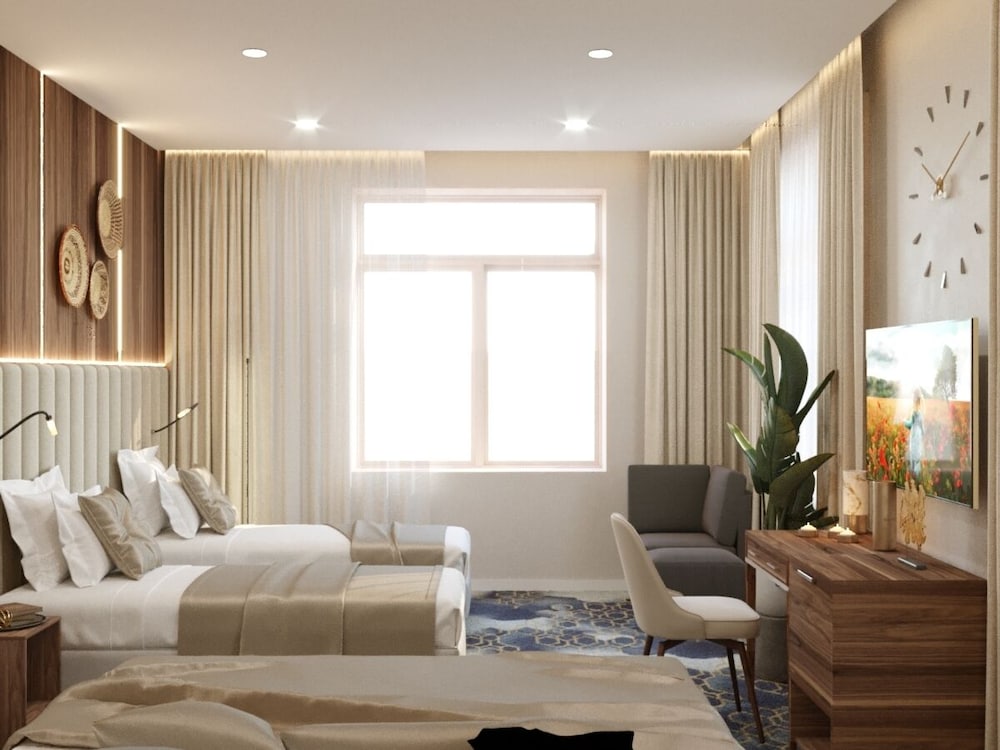 V Hotel & Rooftop Lounge