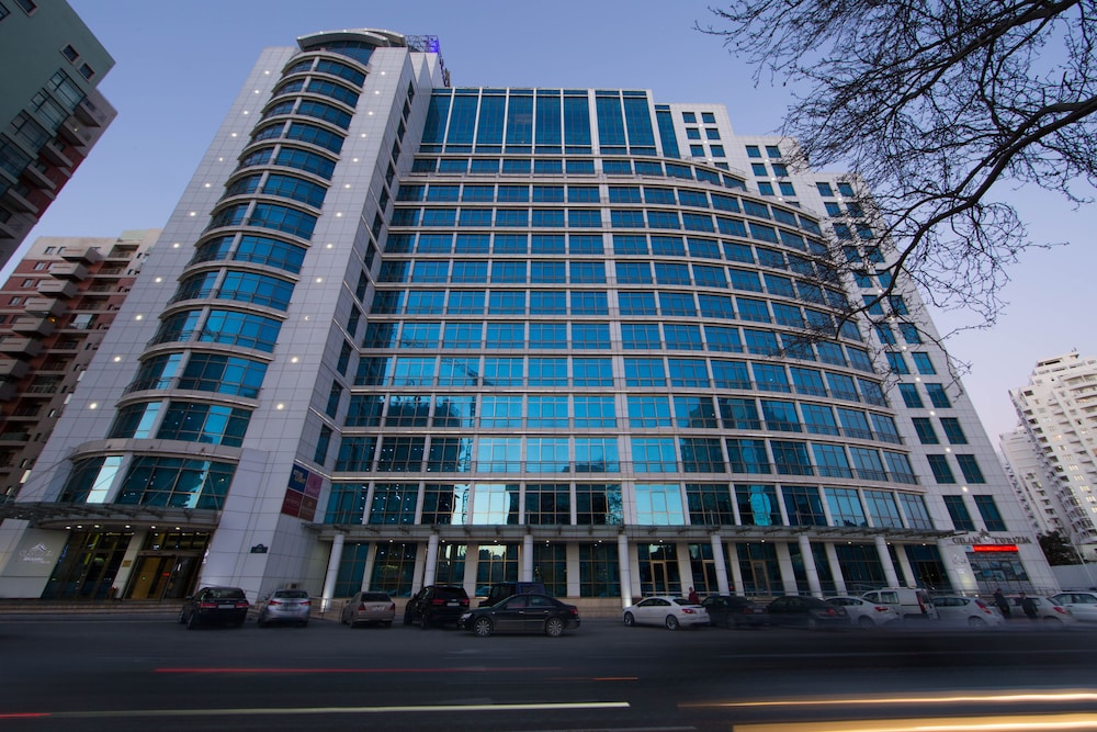 Triumph City Hotel & Residences