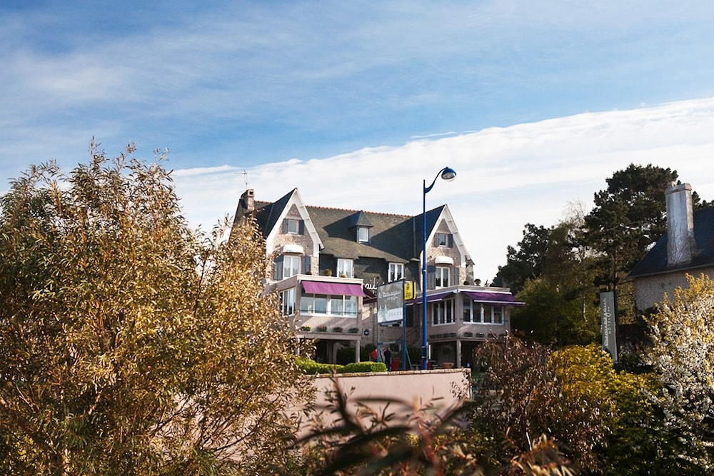 Logis Hotel Beausejour