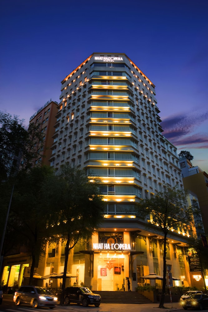 Nhat Ha L'Opera Hotel