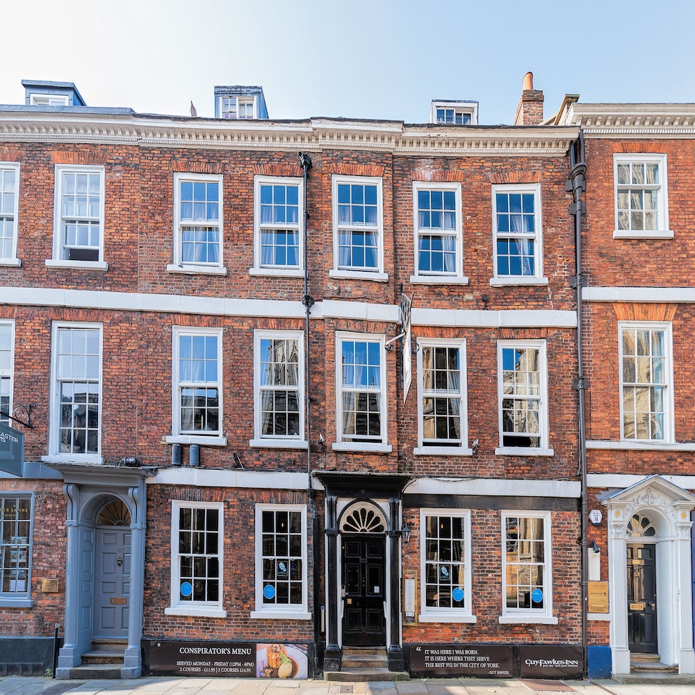 Guy Fawkes Inn