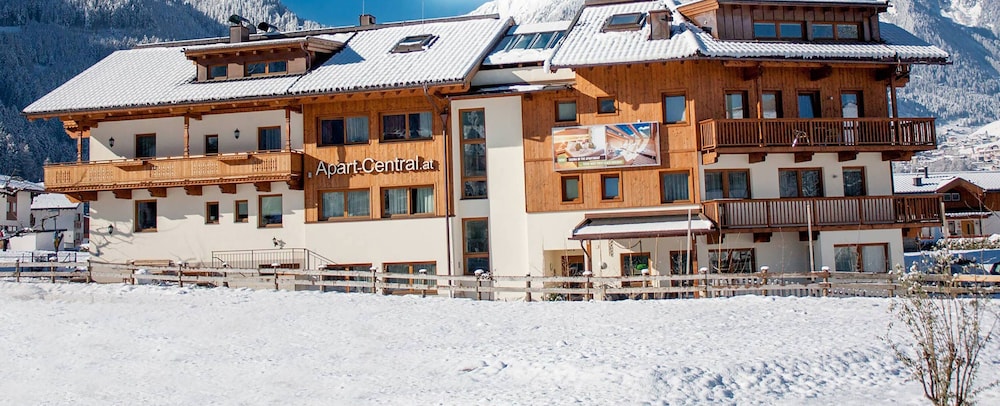 Apart Central – Premium Mountain & Garden