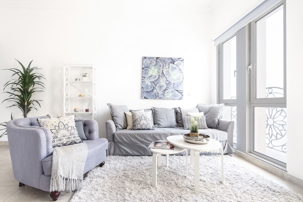 Stylish + Cozy 1BR in Sports City