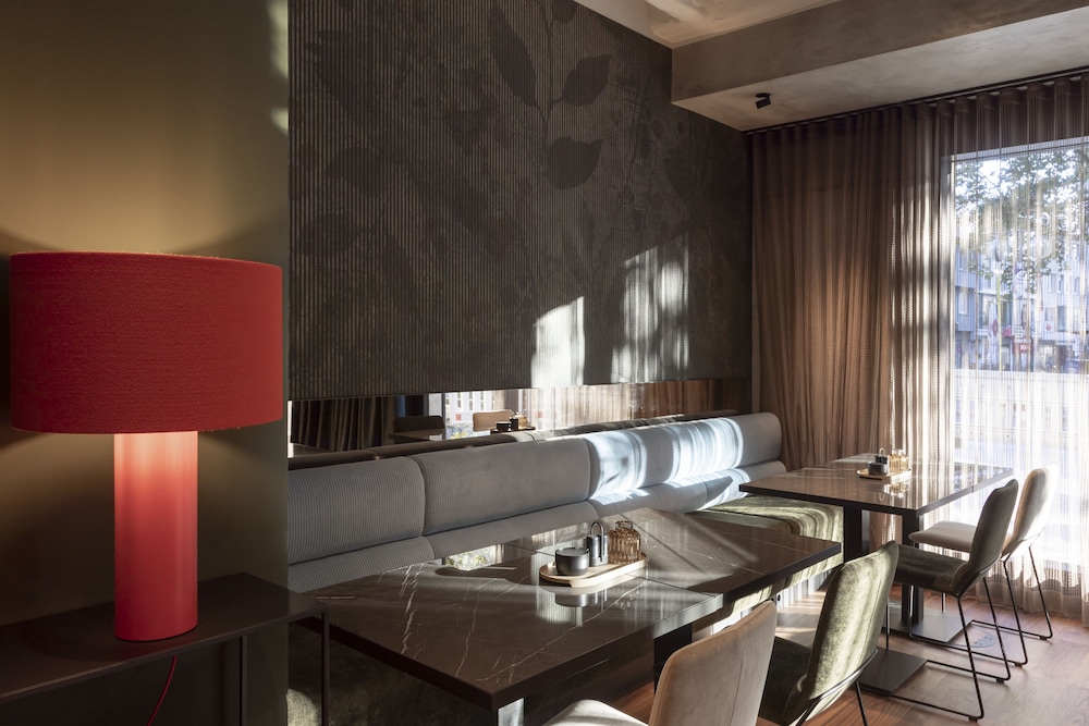 EmiLu Design Hotel