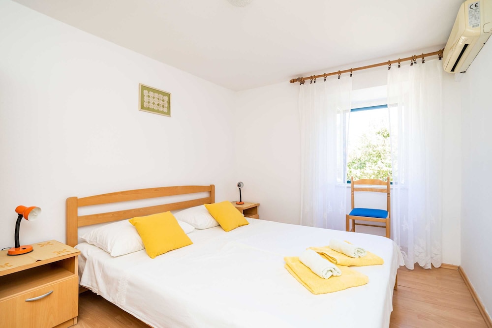 Apartments Lidija