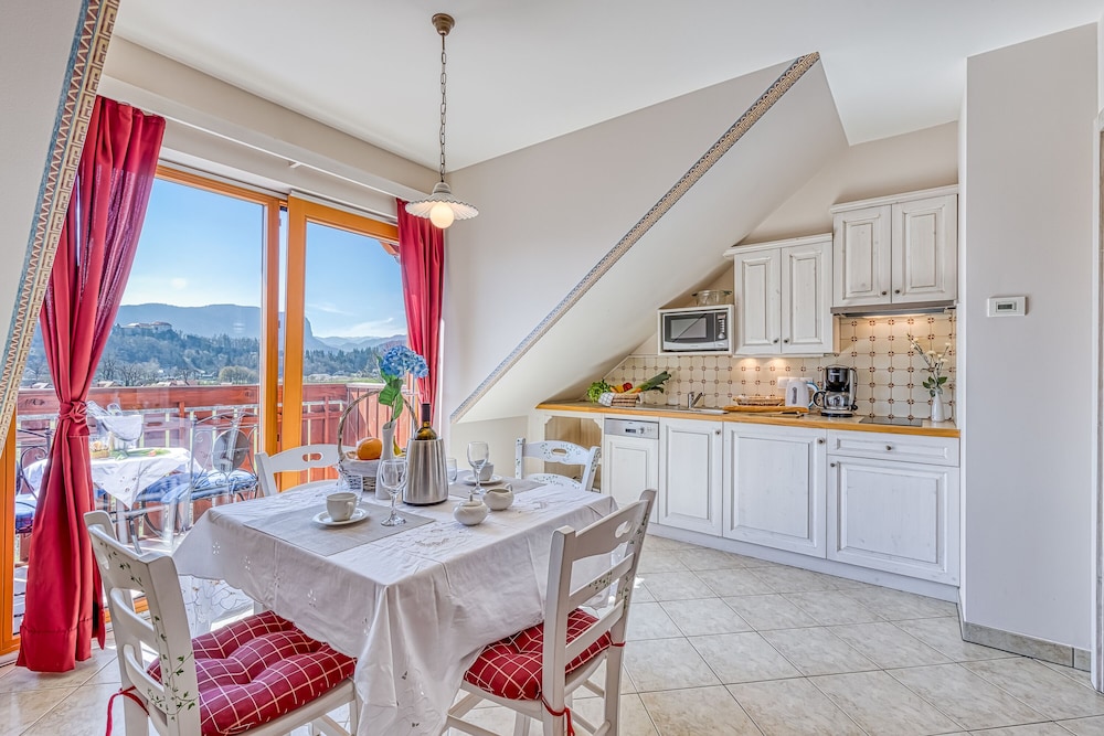 Bled Lake Apartment Red