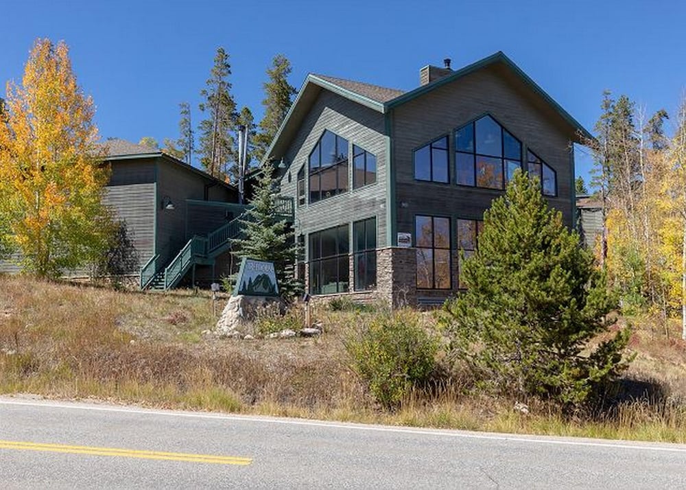 Treehouse #107, Building H by Summit County Mountain Retreats