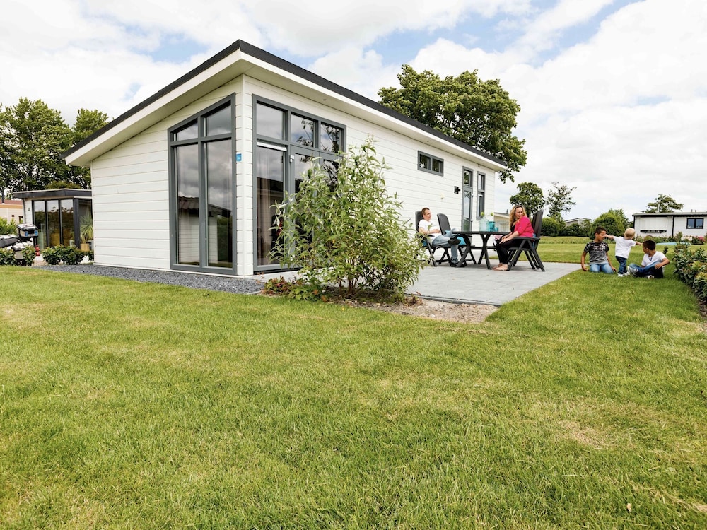 Comfy Chalet with a Dishwasher near Cromvoirt