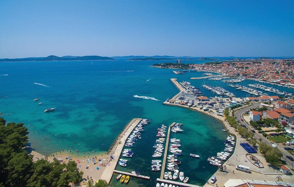 Amazing Home in Vodice With Wifi and 4 Bedrooms