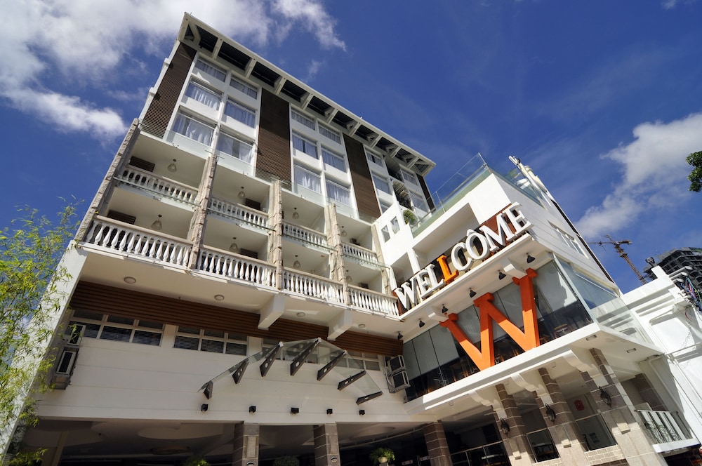 Wellcôme Hotel