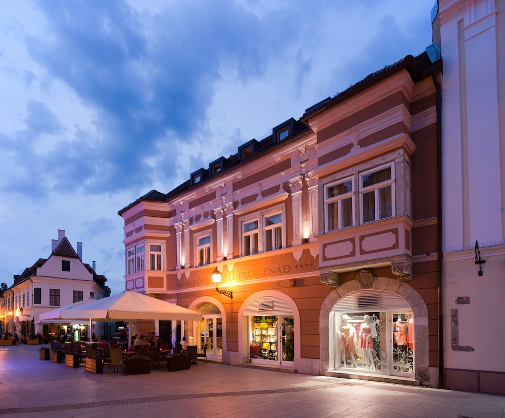 Barokk Hotel Promenád Gyor