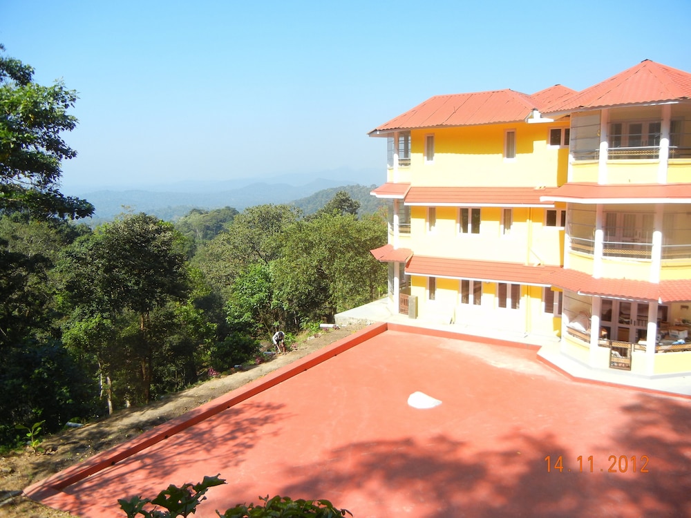 Amritasthanam Guest House And Retreat