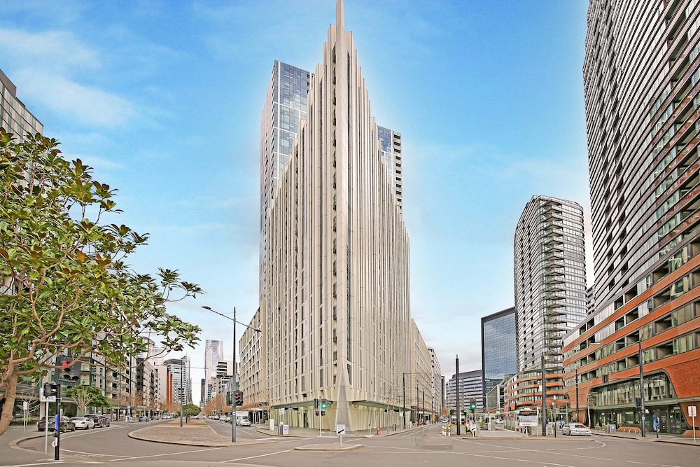 Astra Apartments - Docklands