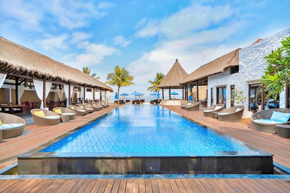 Lembongan Beach Club and Resort