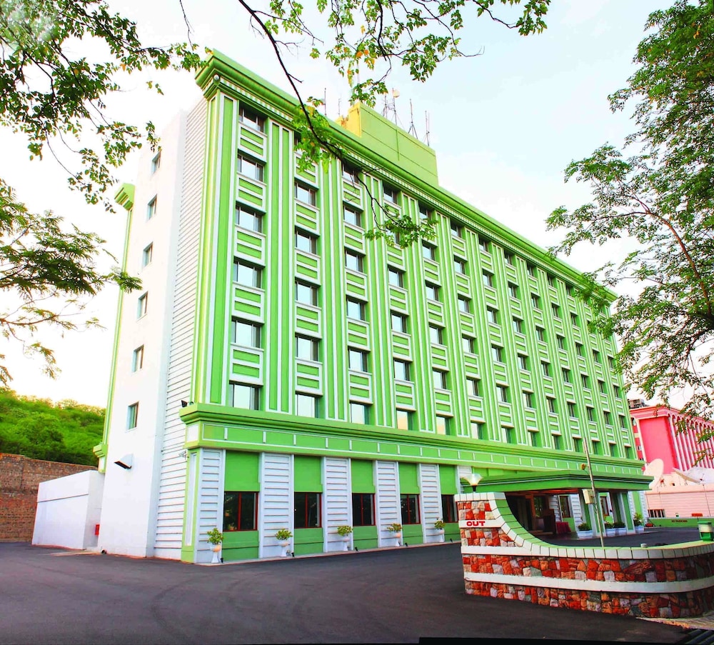 Hotel Tara