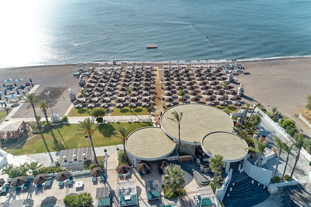Epsilon Hotel Apartments