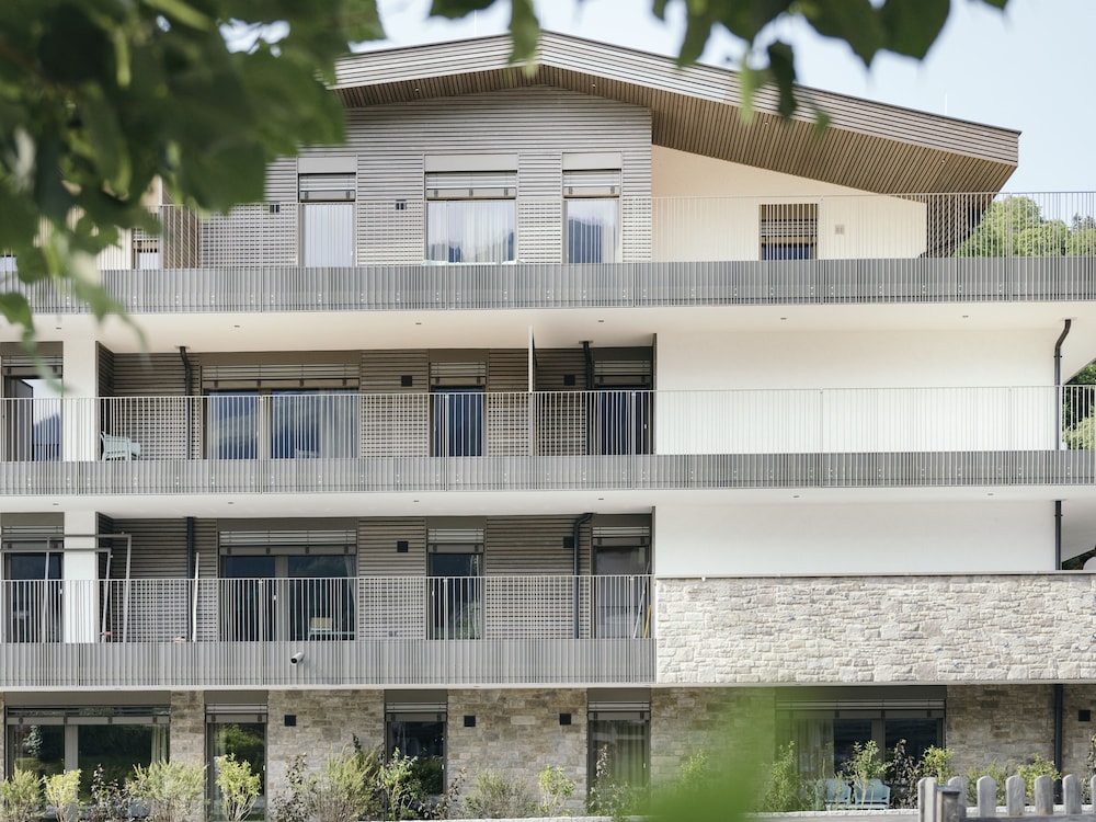 REMIND Apartments