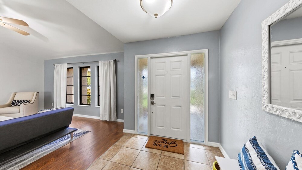 Sunset Palms Dockside Retreat