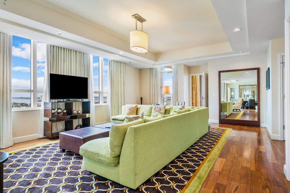 Presidential Penthouse Suite - Palm Beach Singer Island Resort Spa