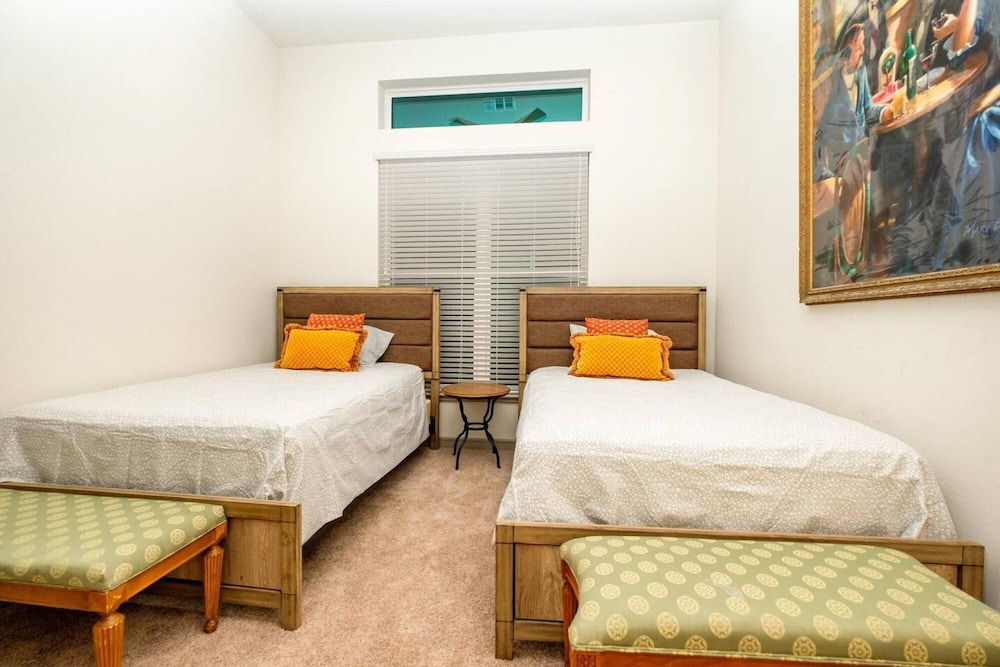 Huge Condo Great Price I Downtown Houston