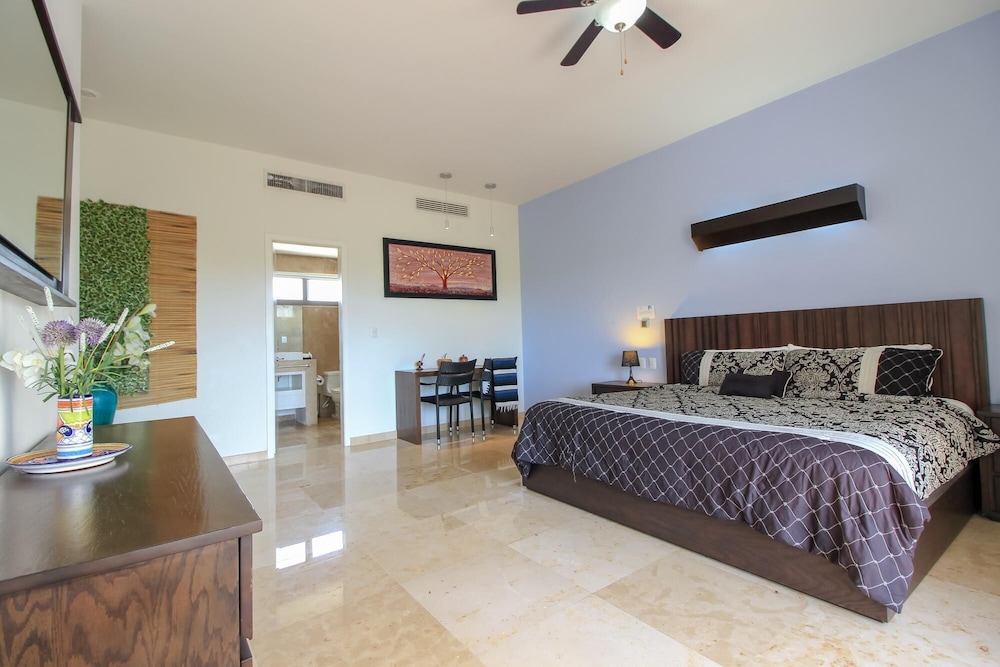 Impressive Penthouse With Hot Tub and Rooftop Terrace in Bahia Principe