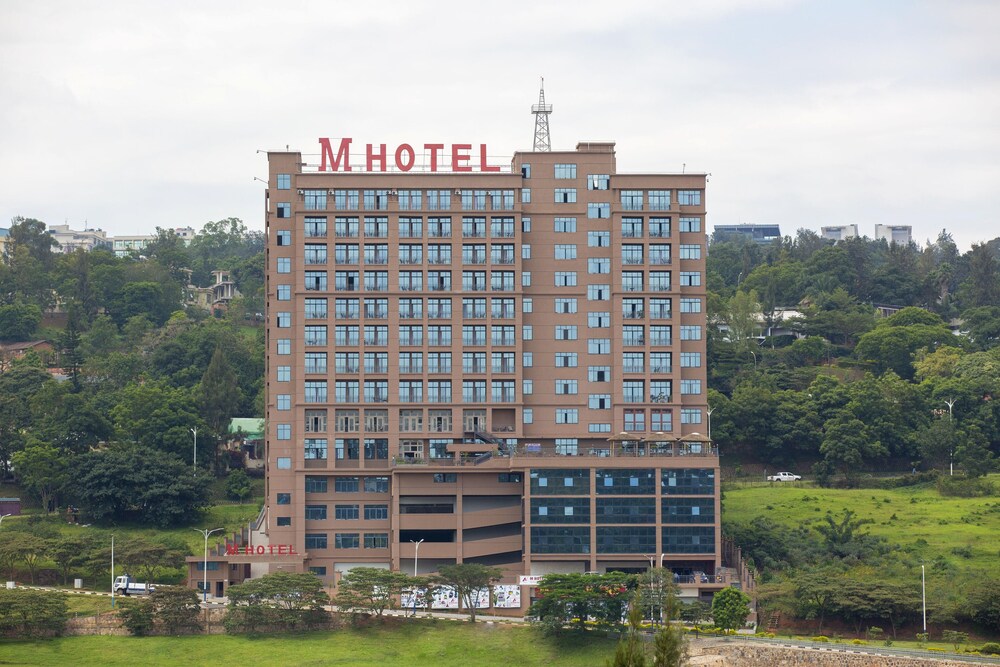 M Apartments & Hotel