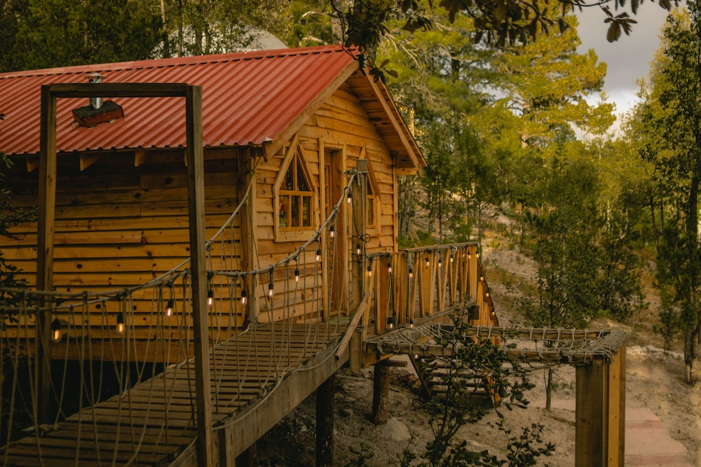 Wooden Inn
