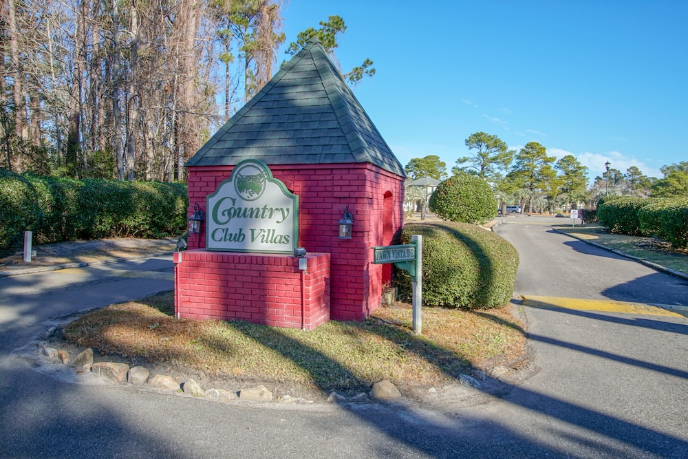 Multi Resorts at Country Club Villas, a VRI resort