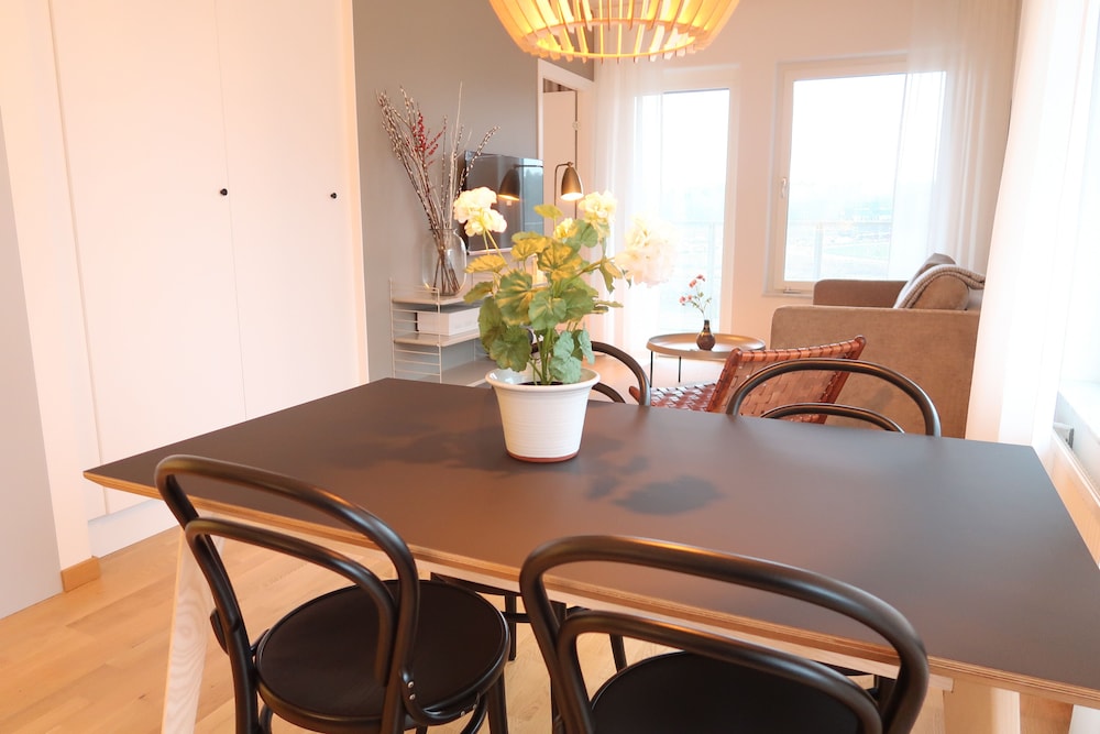 Luxury Business 2 Rooms Apartment up to 3 People By City Living - Umami
