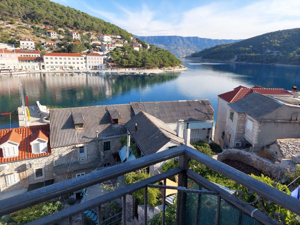 Branka - Nice Apartment With Stunning View - A1