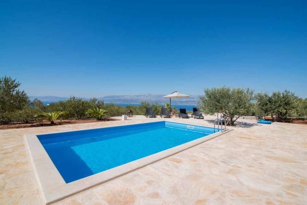 Holiday Home My Summer House - Two-bedroom Holiday Home With Private Pool and Terrace - ST ID Direct Booker 3385