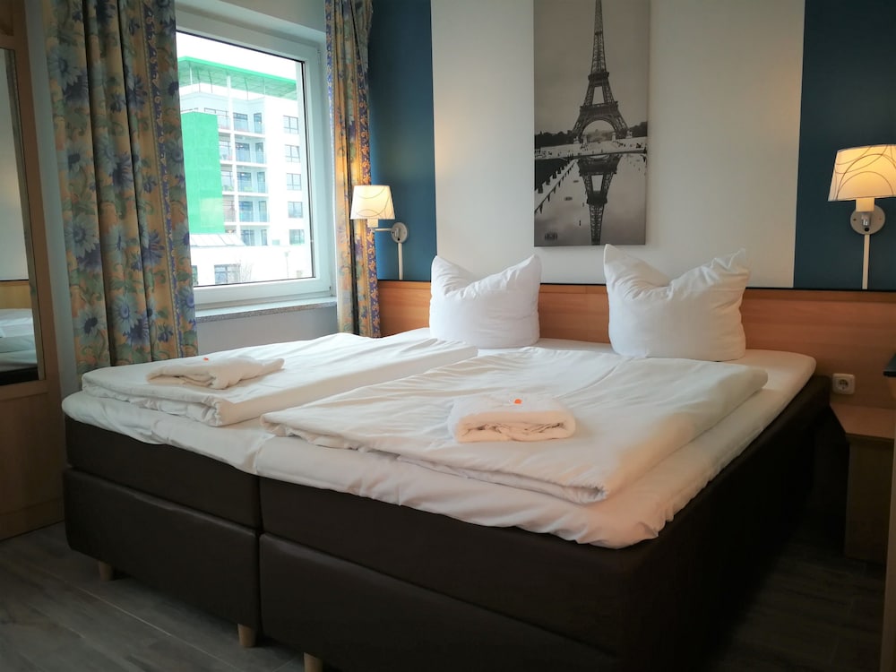 Hotel NearBy