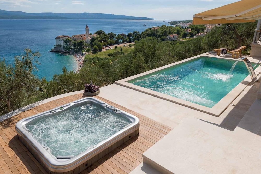 Villa Bol Summer House