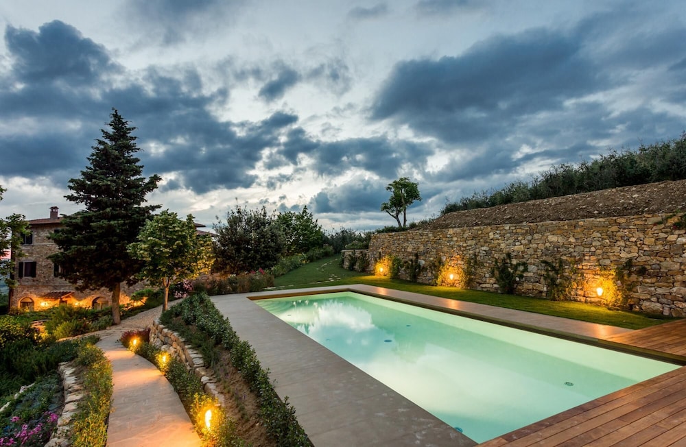 Luxury Chianti For Four in Panzano Chianti