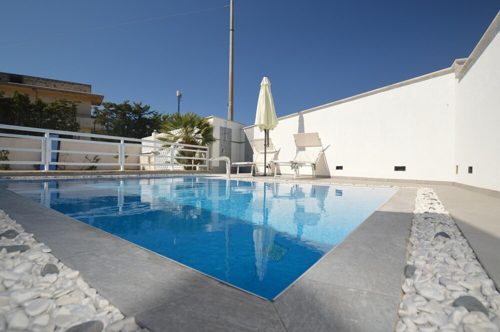Al062 Villa Bianca 10 Posti con Piscina Privata e