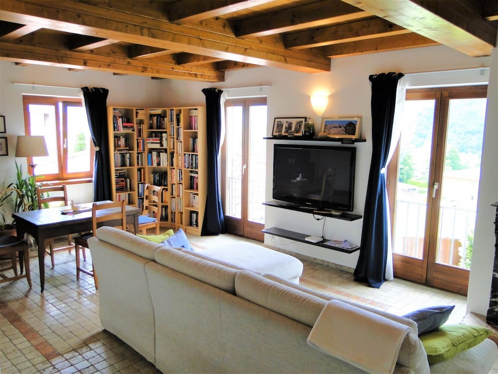 Charming Duplex Close to Lugano