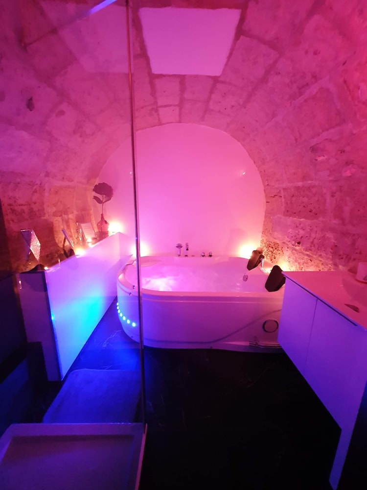 La Forteresse Jacuzzi-Sauna