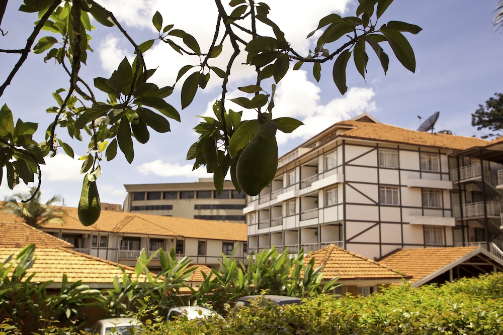 Mosa Court Apartments