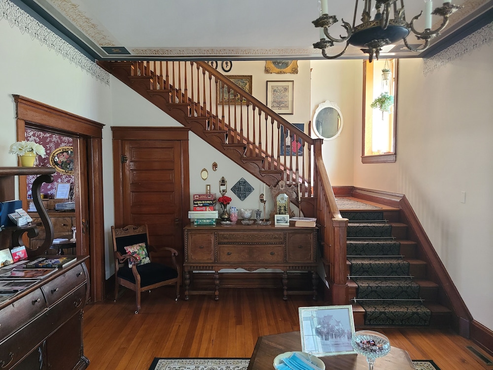 The Bissing House