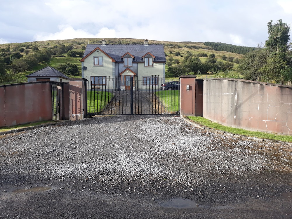 Slieve Anierin House