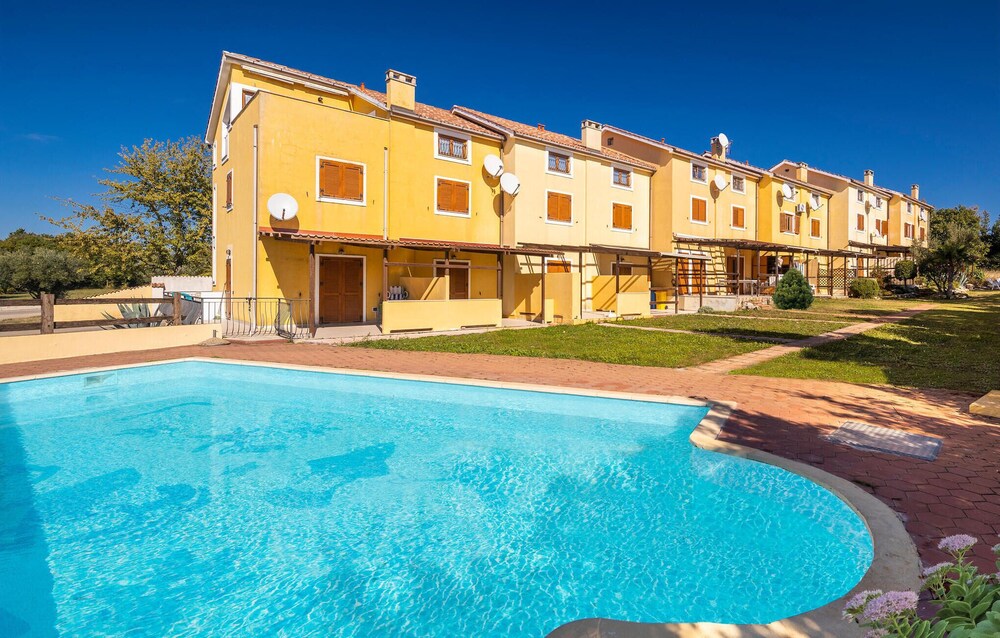 Awesome Apartment in Vabriga With 2 Bedrooms, Wifi and Outdoor Swimming Pool